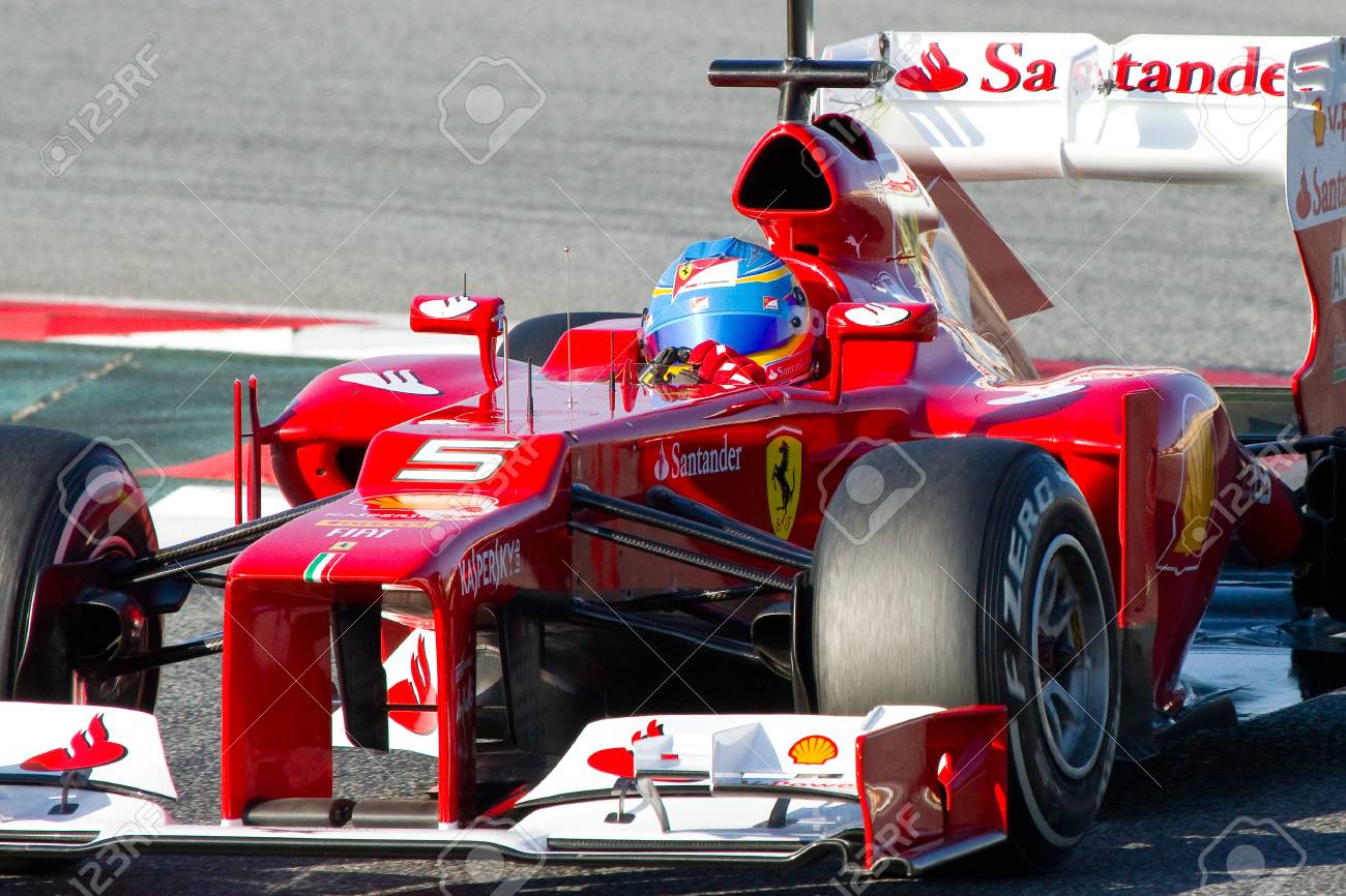 12299593-barcelona-21-februar-2012-fernando-alonso-von-ferrari-f1-team-rennen-während-der-form...jpg