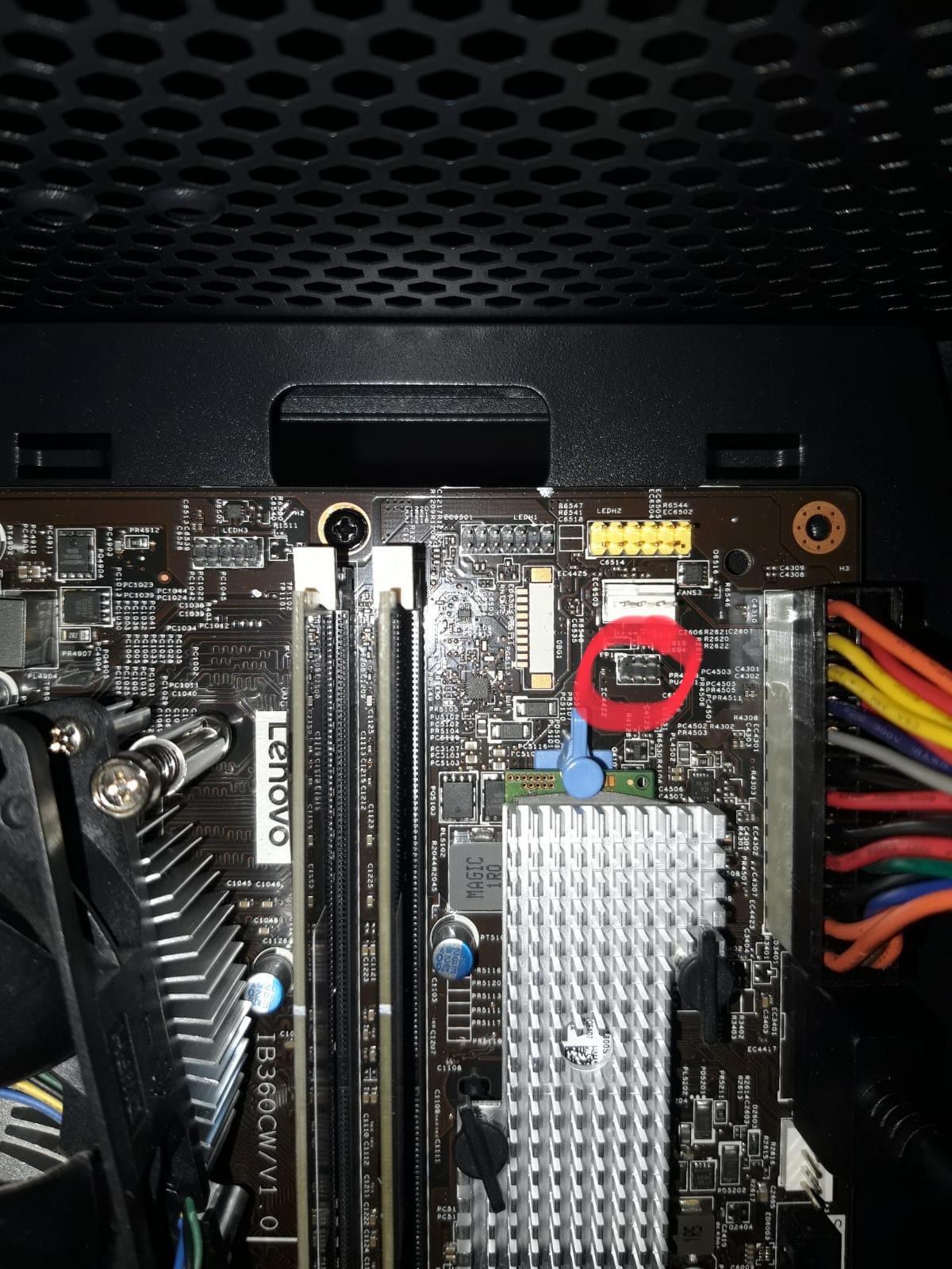 Power SW Anschluss | ComputerBase Forum