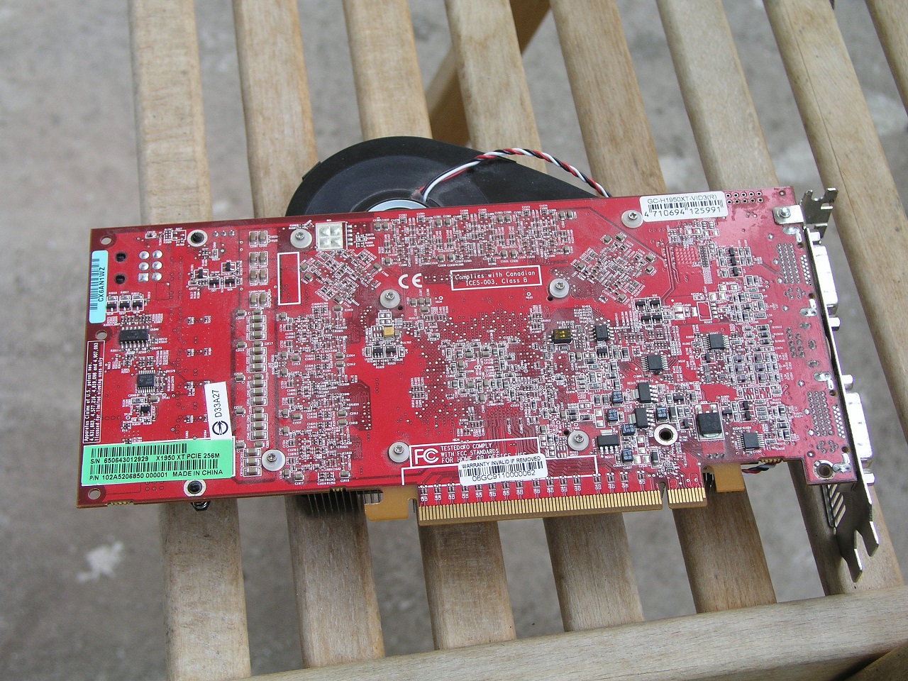 1950xt-accelero-rueckseite-jpg.520058