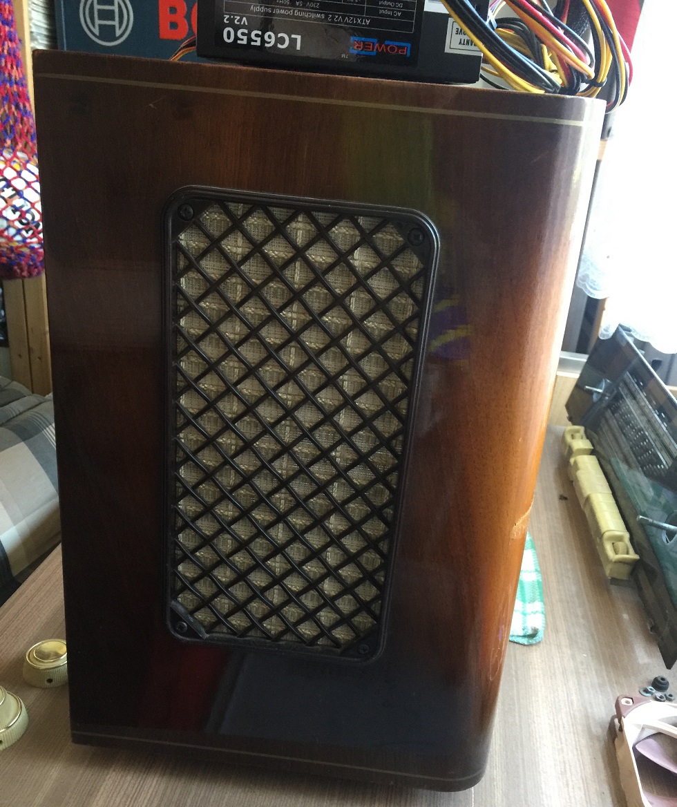 PC im Röhrenradio | ComputerBase Forum