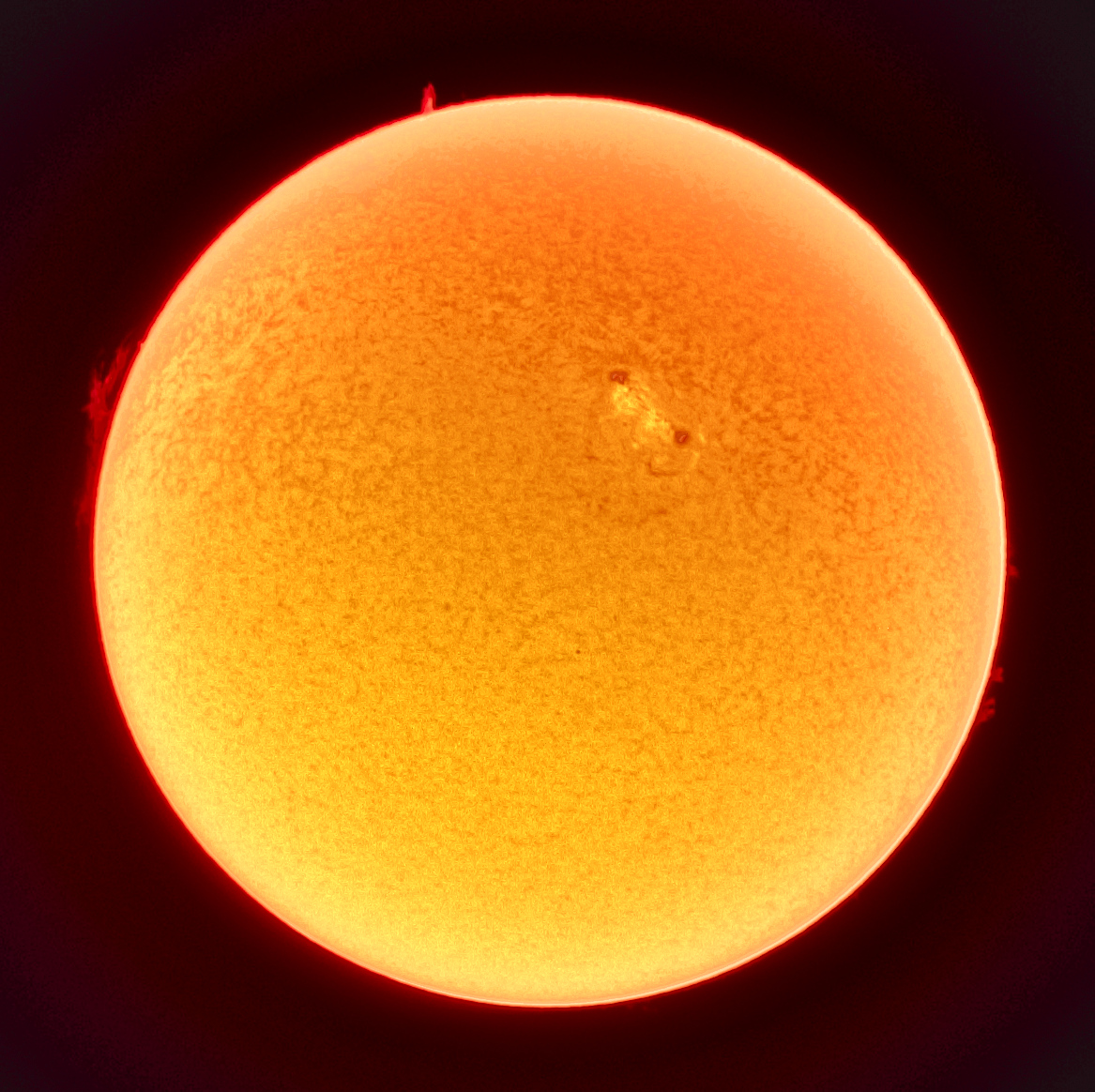 2015y08m23d 15h43m53s DSCF8894-DSCF8897a HDR5.jpg