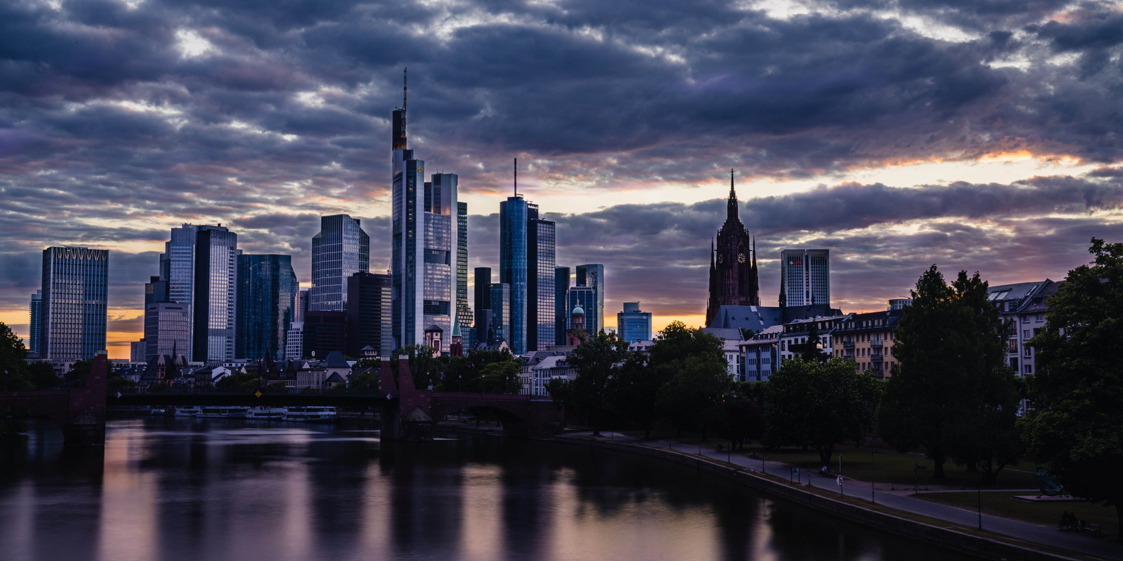 2020-Frankfurt048a-Edit.jpg