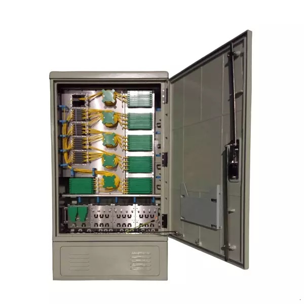 240-Fibers-FTTH-Splitter-Cabinet-with-30pcs-of-1×8-Plastic-Box-PLC-Splitter.jpg