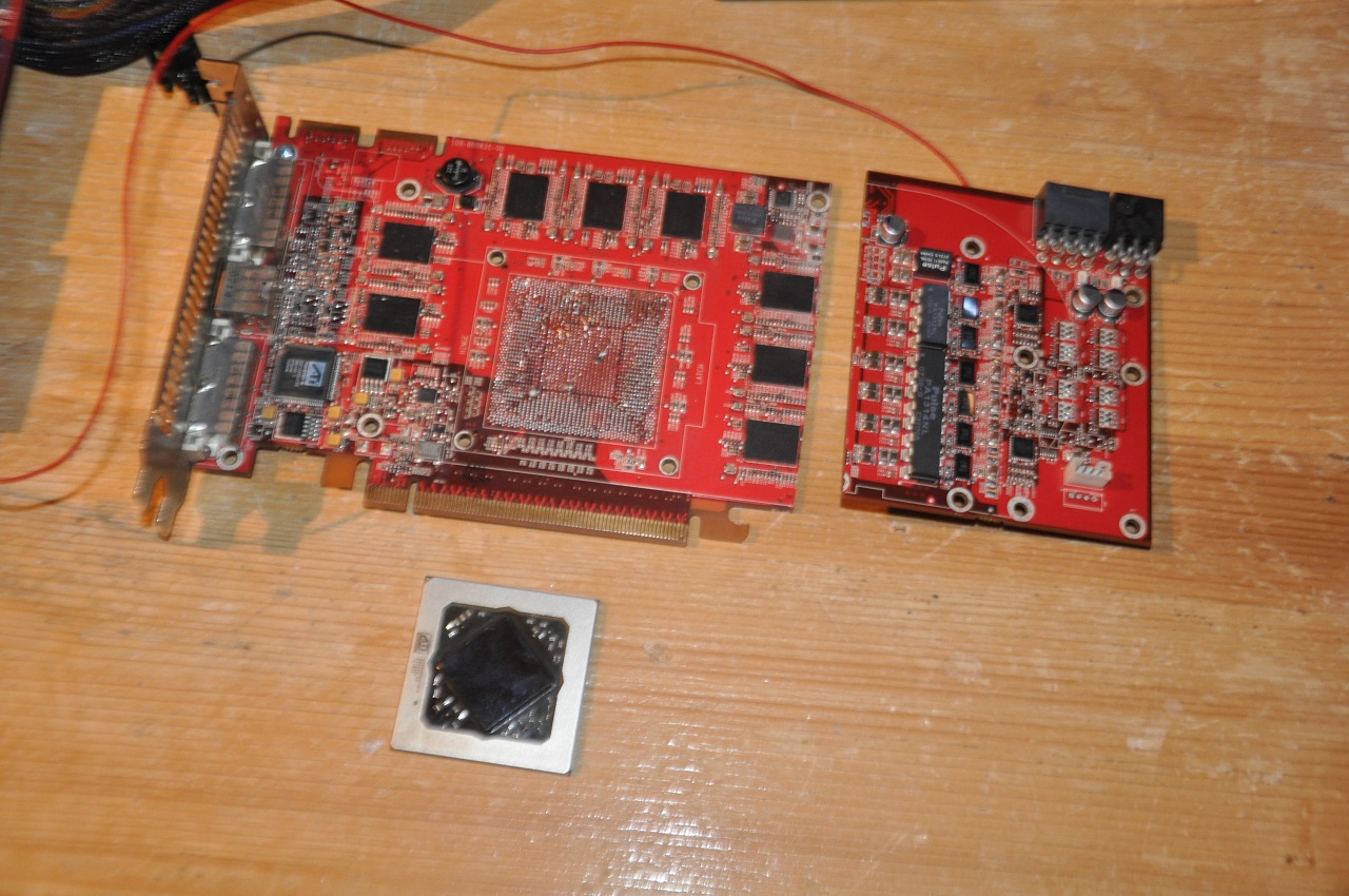 2900xt-zersaegt-jpg.436971