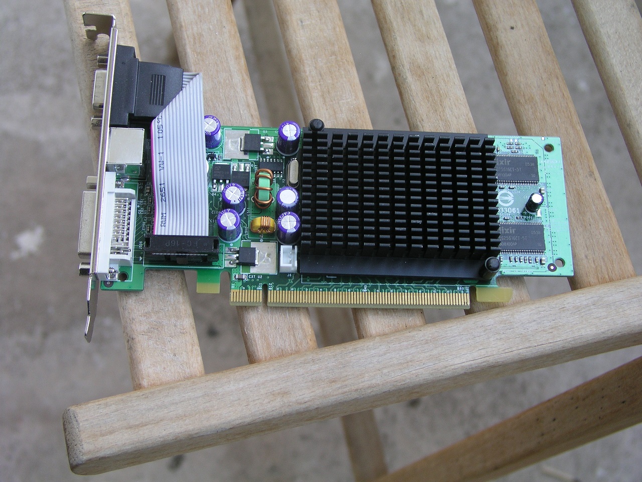 6200-front-jpg.450960