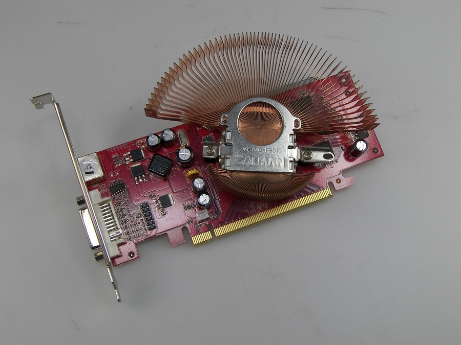 7200gs_01-jpg.107280