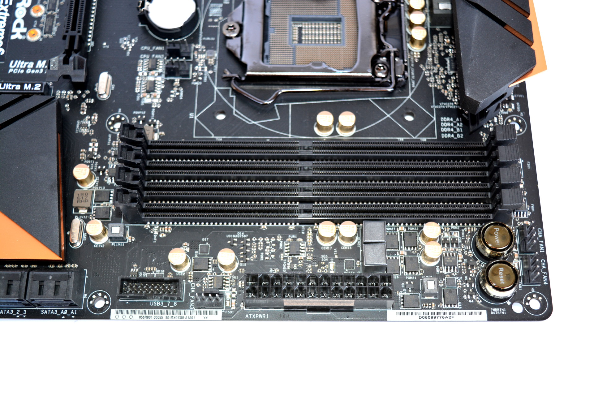 asrock_z170_extreme6_4.jpg
