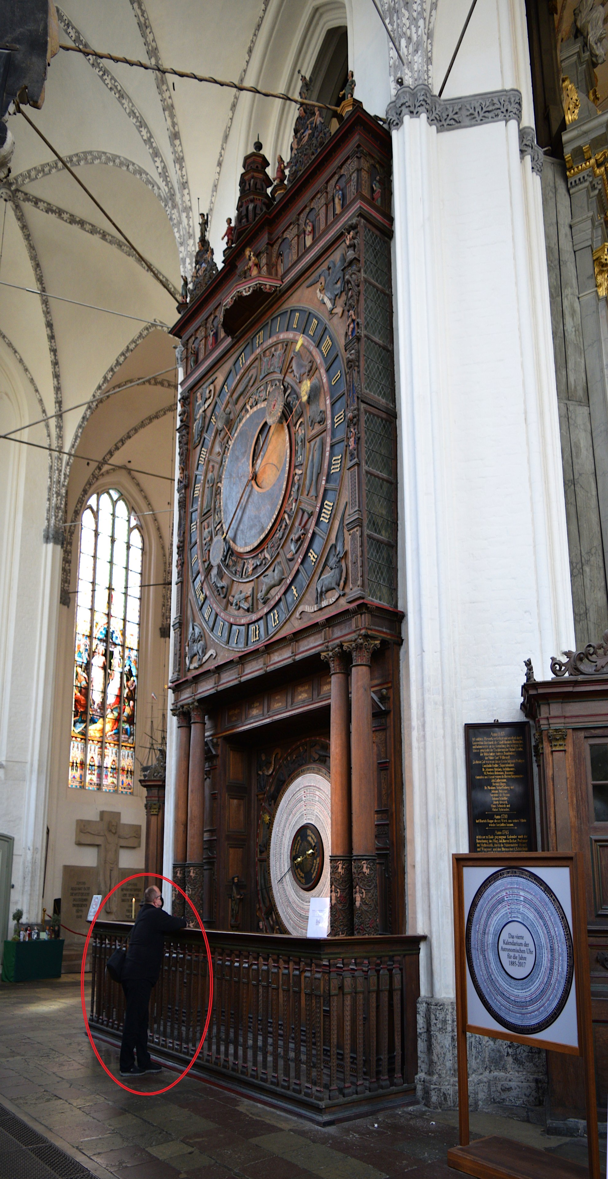 Astronomische Uhr Marienkirche (1-2).jpg