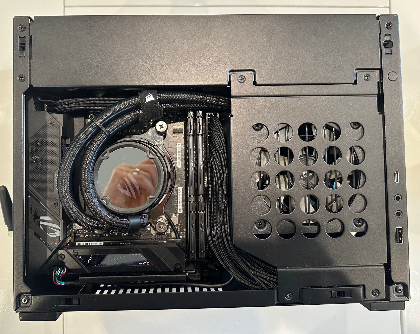 asus.jpg