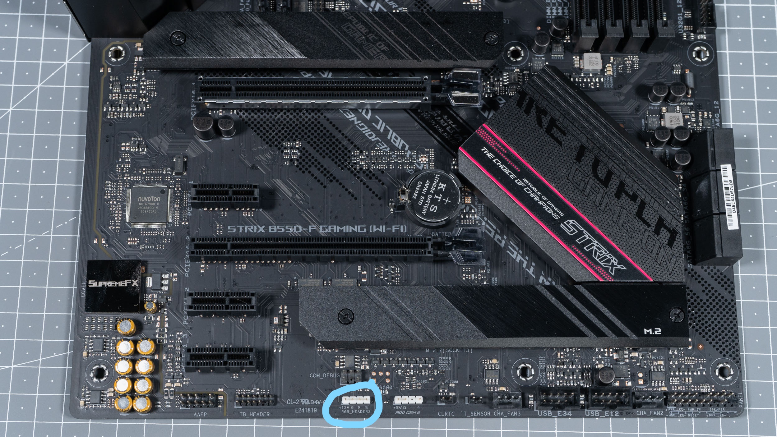 ASUS-ROG-Strix-B550-F-Gaming-Mainboard-7_LI.jpg