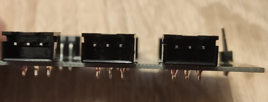 Ausgänge Steuergerät.jpg