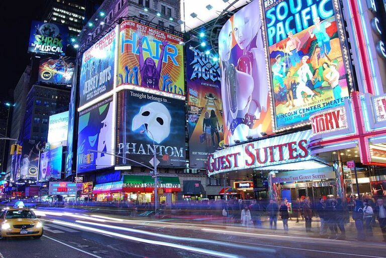 broadway-usa-768x514.jpg