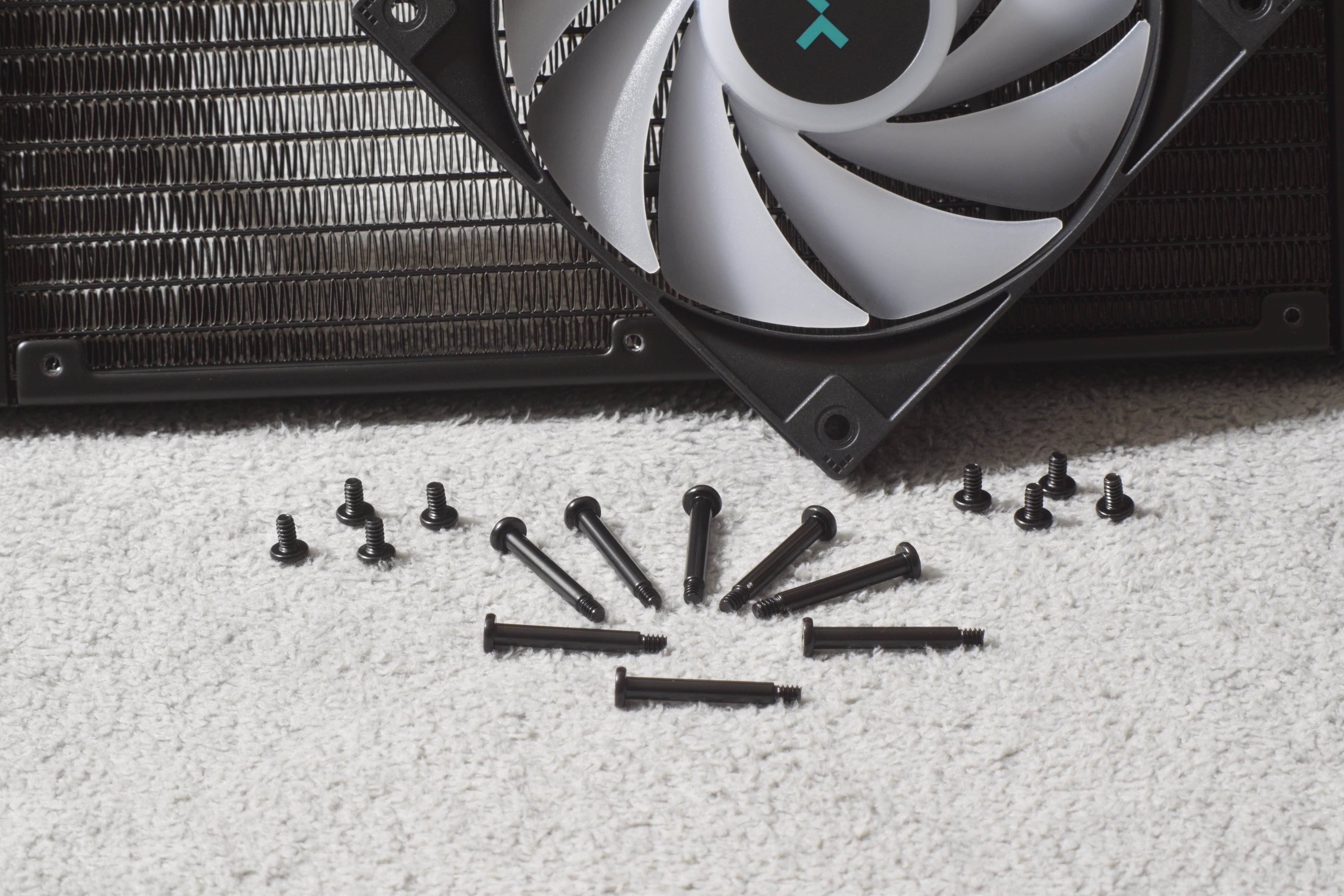 DeepCool LS 520 SE Montagematerial (6).JPG