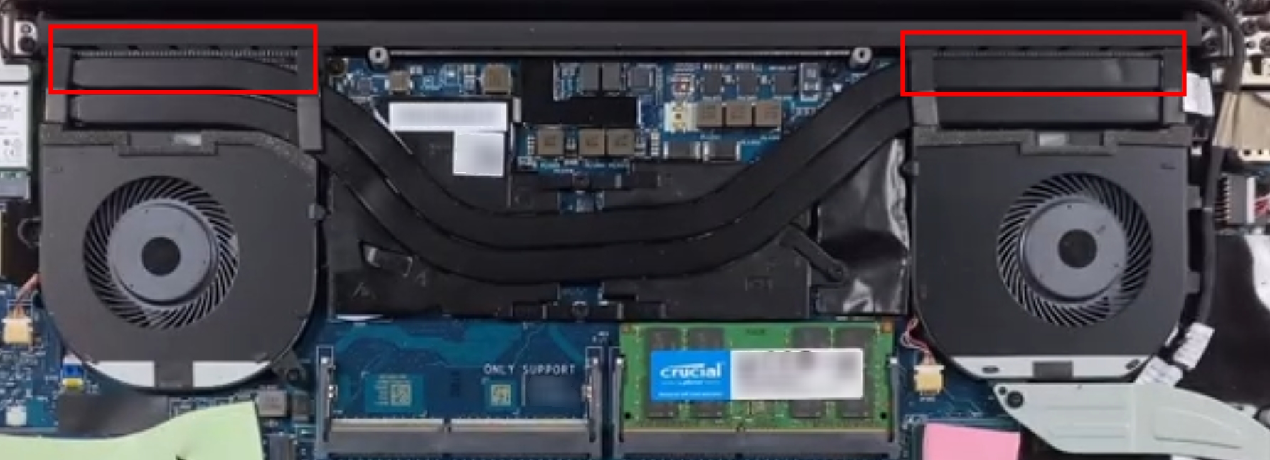 Dell XP 15 7590S Luftauslass.jpg