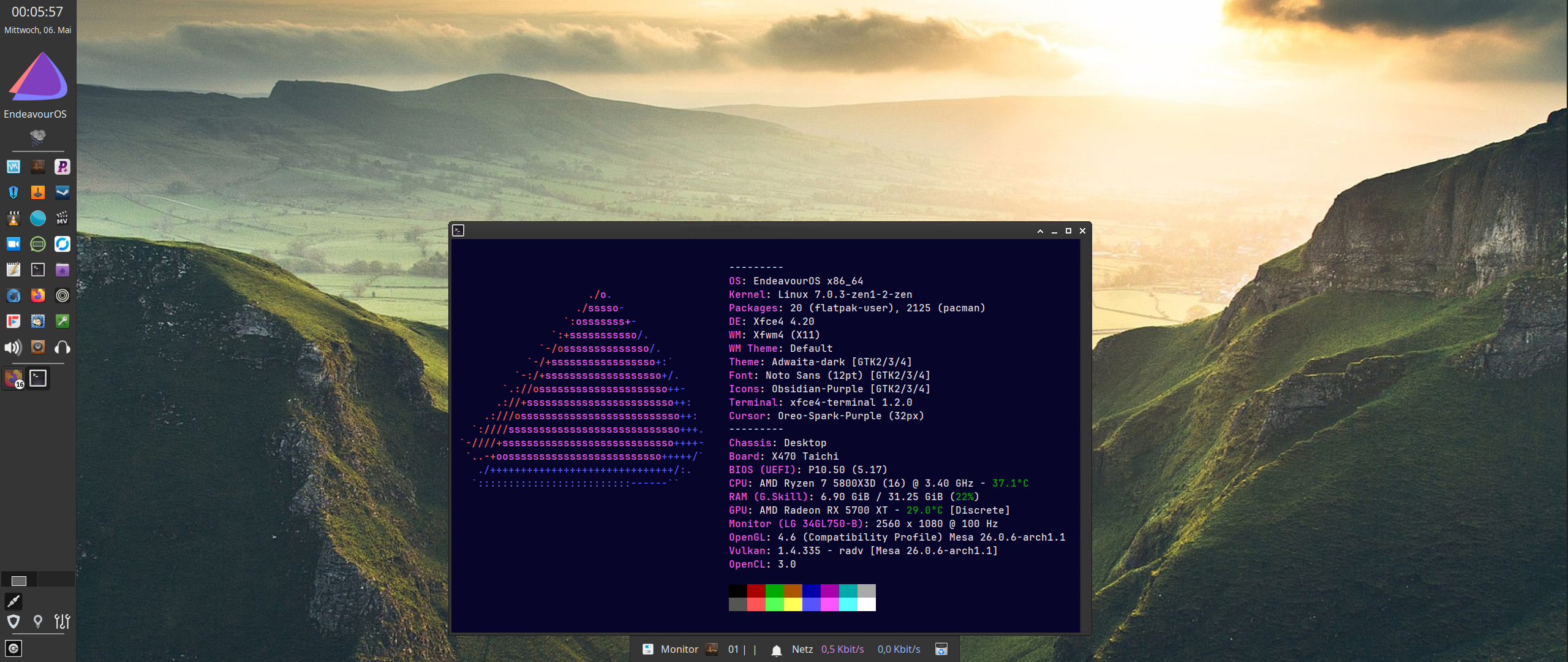 EndeavourOS-Desktop-mit-Fastfetch.png