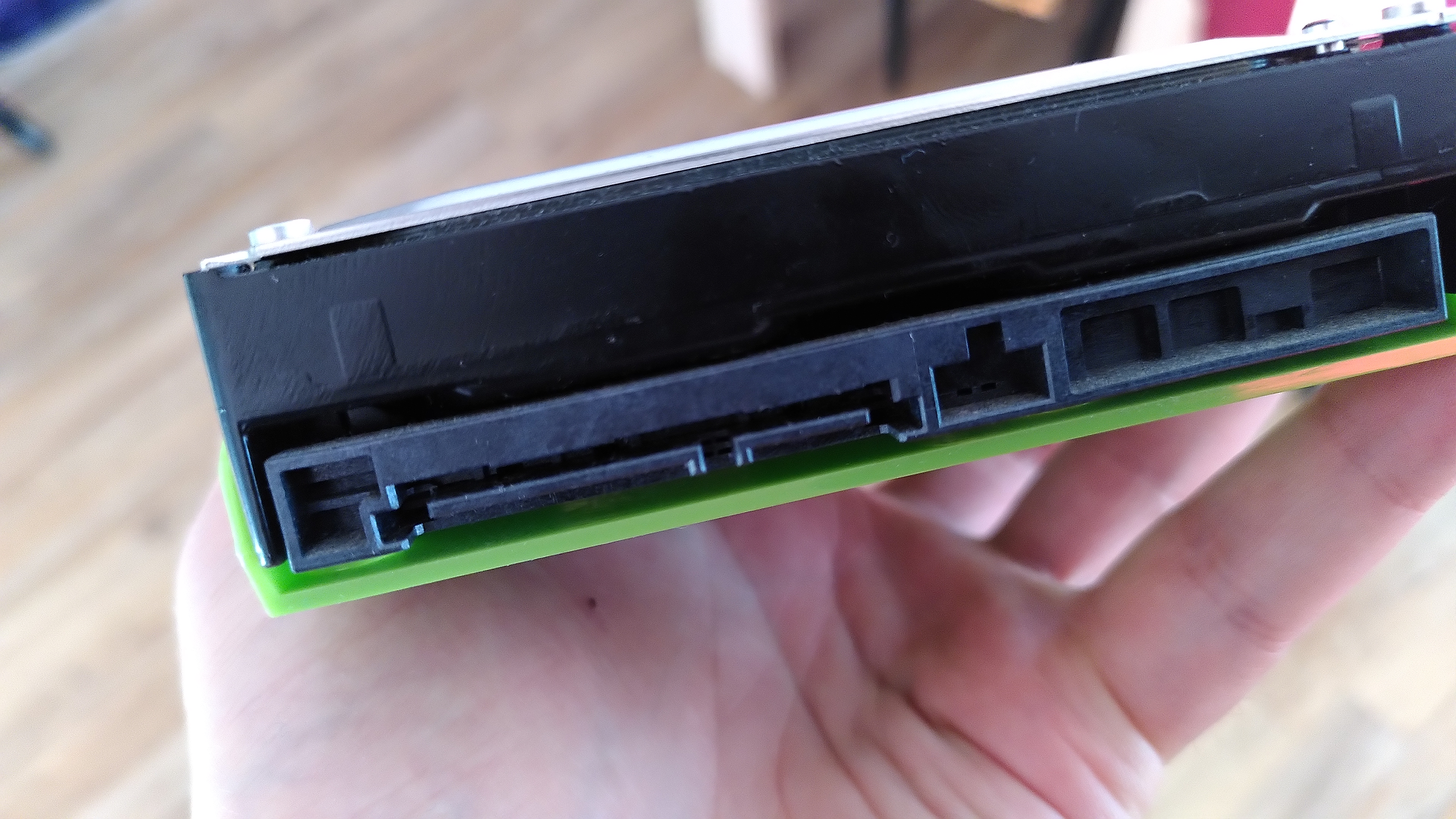 Festplatte Stecker.jpg