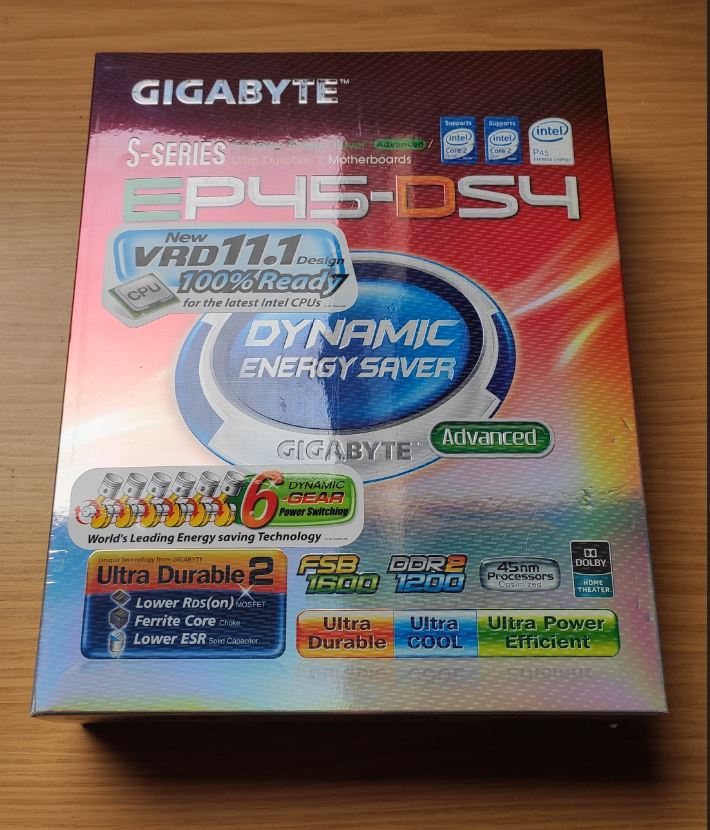 Gigabyte GA-EP45-DS4_OVP.JPG
