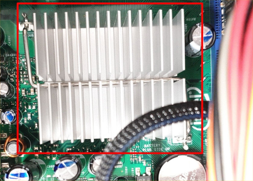 Intel DQ 965 CO Chipsatzkühler.jpg