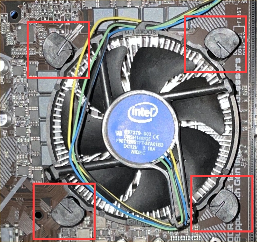Intel Kühler lose.jpg