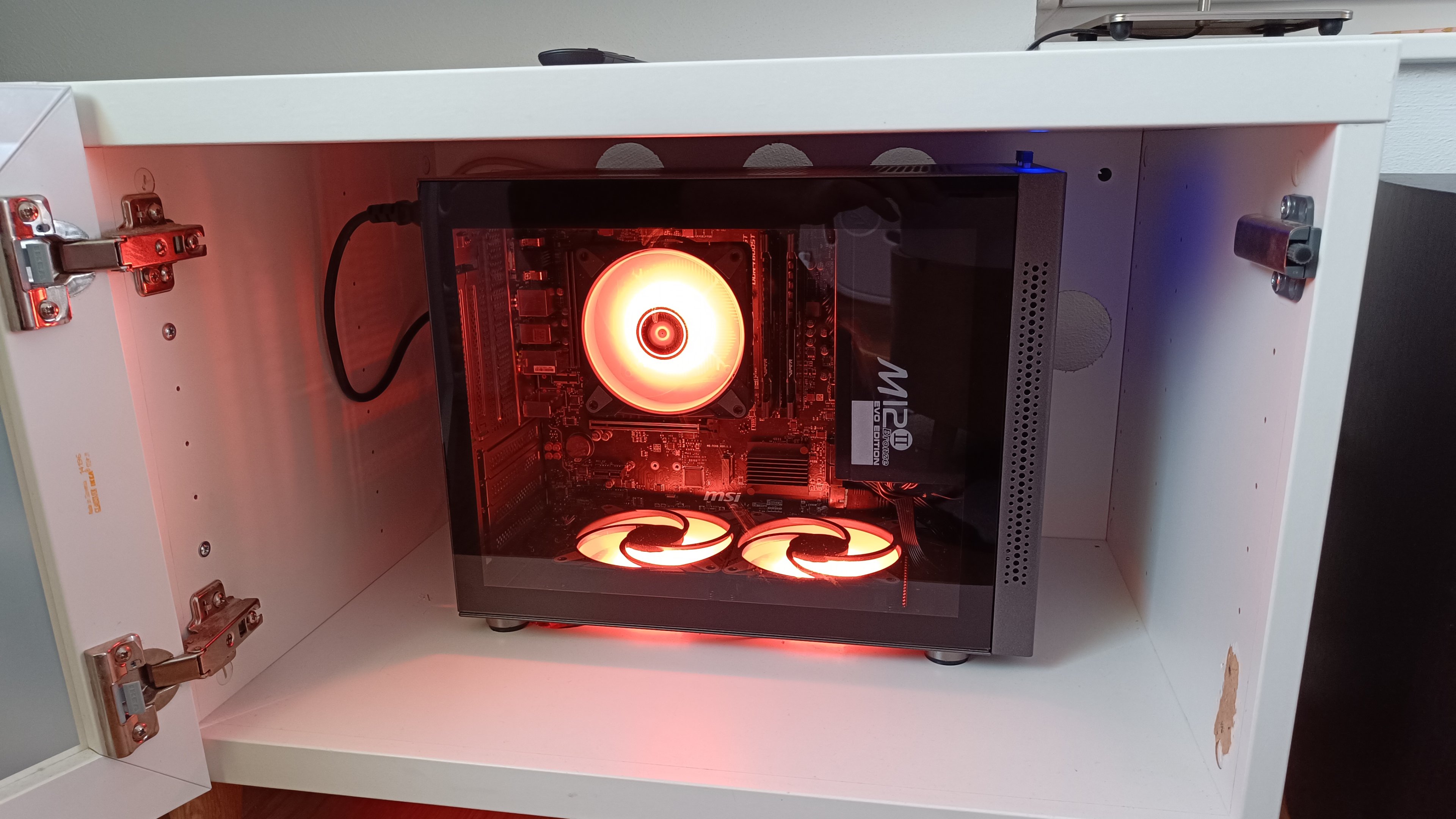 Krux Naos in IKEA Besta.jpg