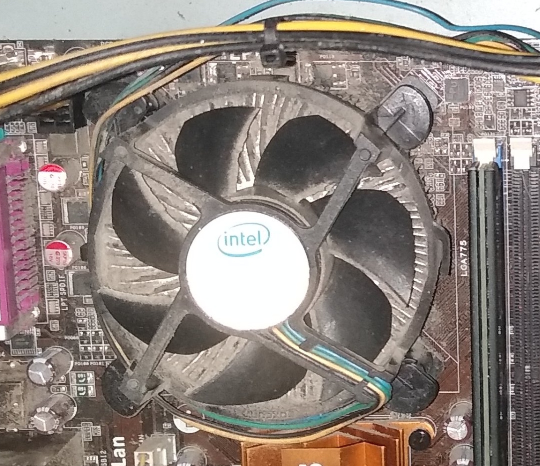 Kühler dicht S775.jpg