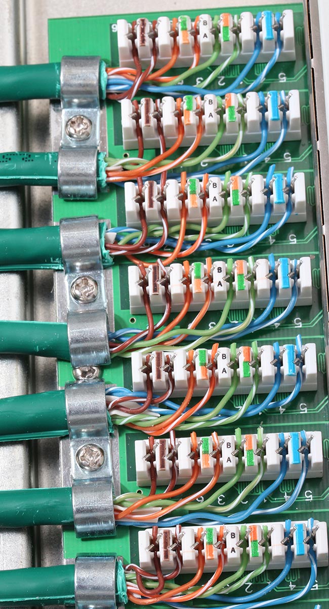 LAN14-Patchpanelkroneconnectors.jpg