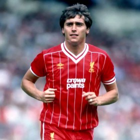liverpool_1982-83_dalglish_retro_football_shirt.jpg