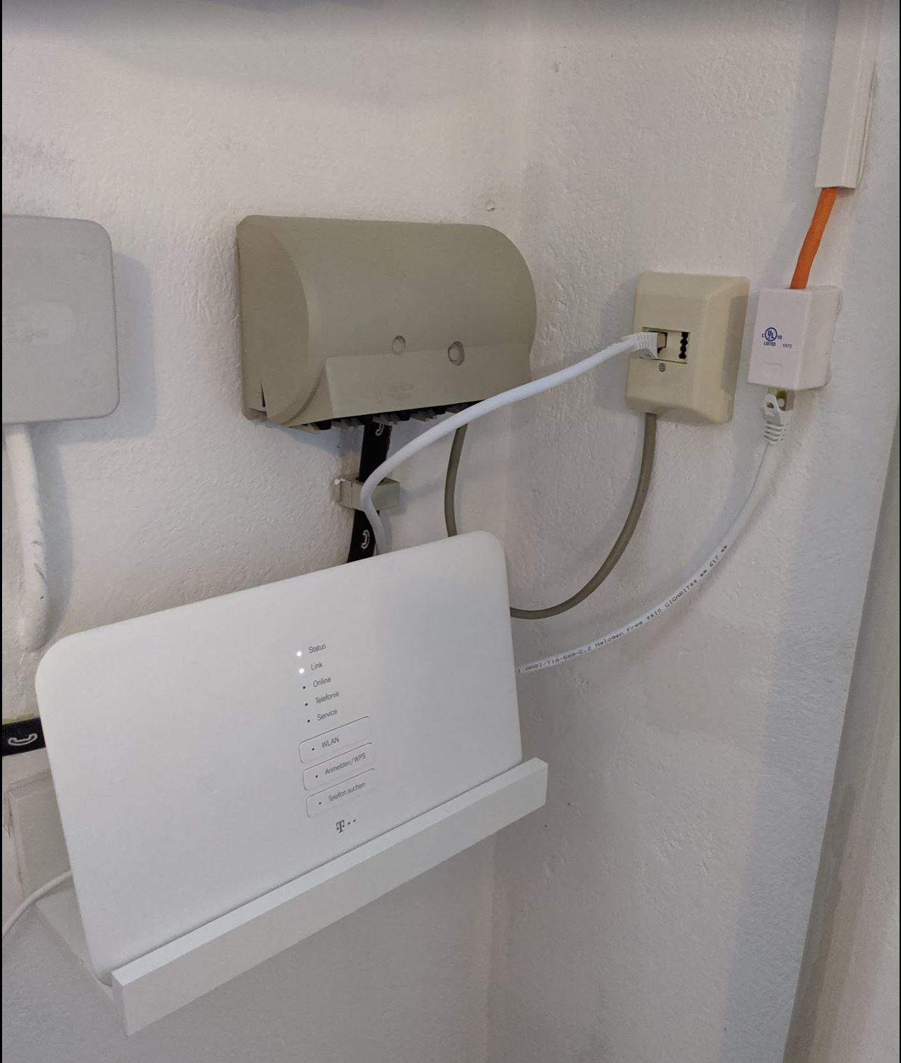 Modem.JPG