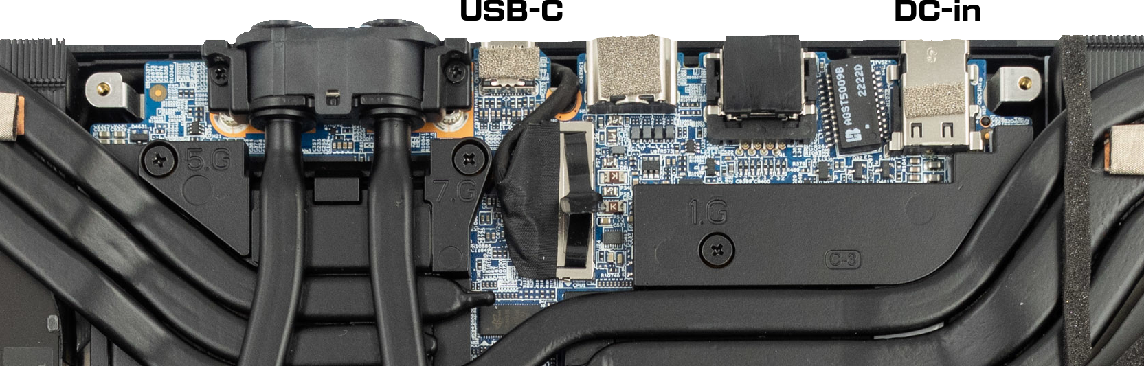 neo16_e23_rtx-4080-4090_rear-ports.png