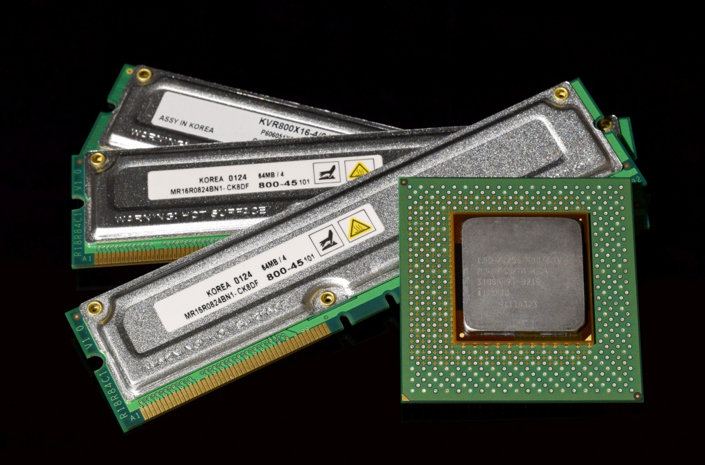 P IV plus R RAM -1 ohne Text.JPG