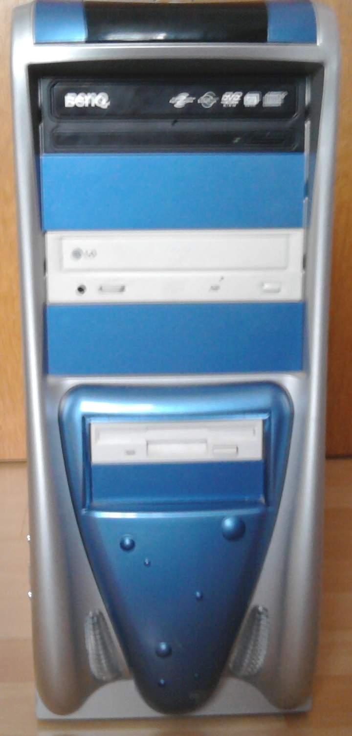 pc-vorne-jpg.233469