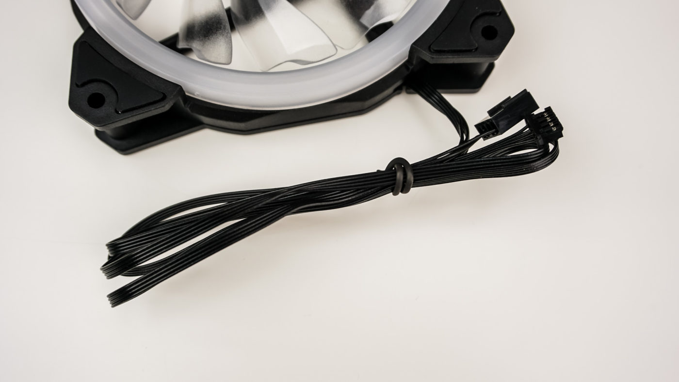 Raijintek Iris 12 Rainbow RGB 2.jpg