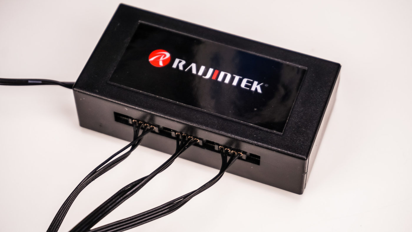 Raijintek Iris 12 Rainbow RGB 3.jpg