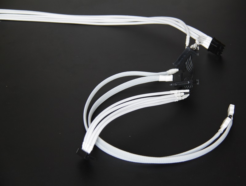 sata-molex-jpg.415638