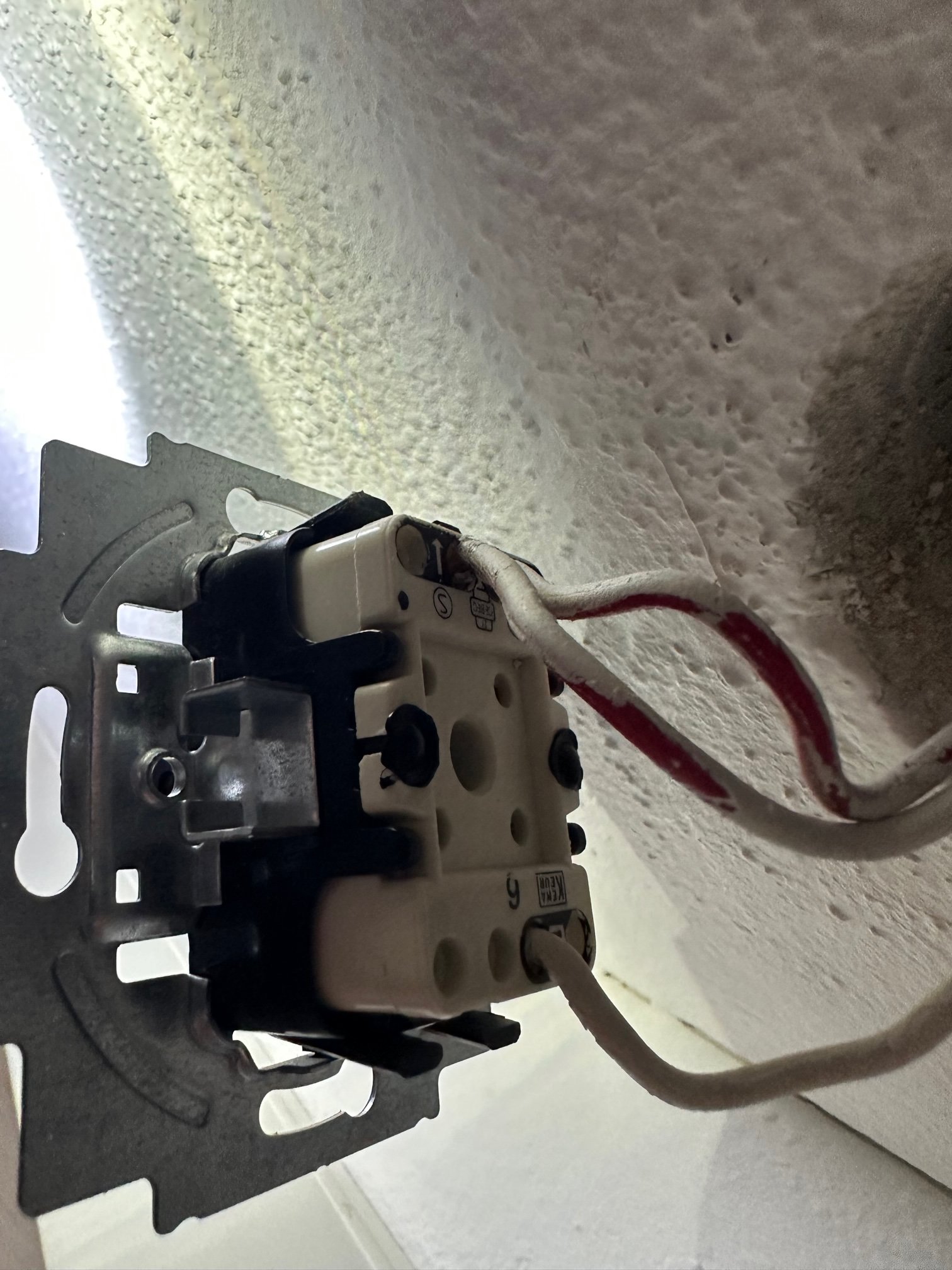 Schalter 2 3 Adern.jpg