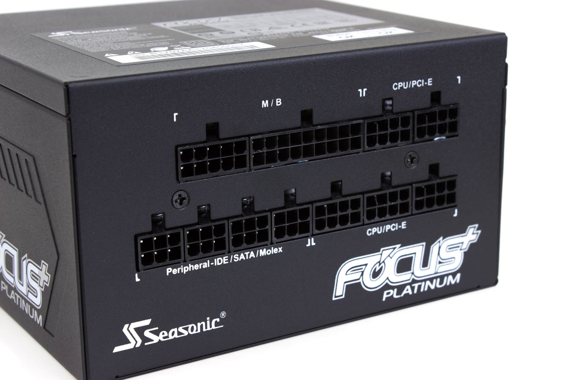 Seasonic-Focus-Plus-Platinum-Anschluesse.jpg