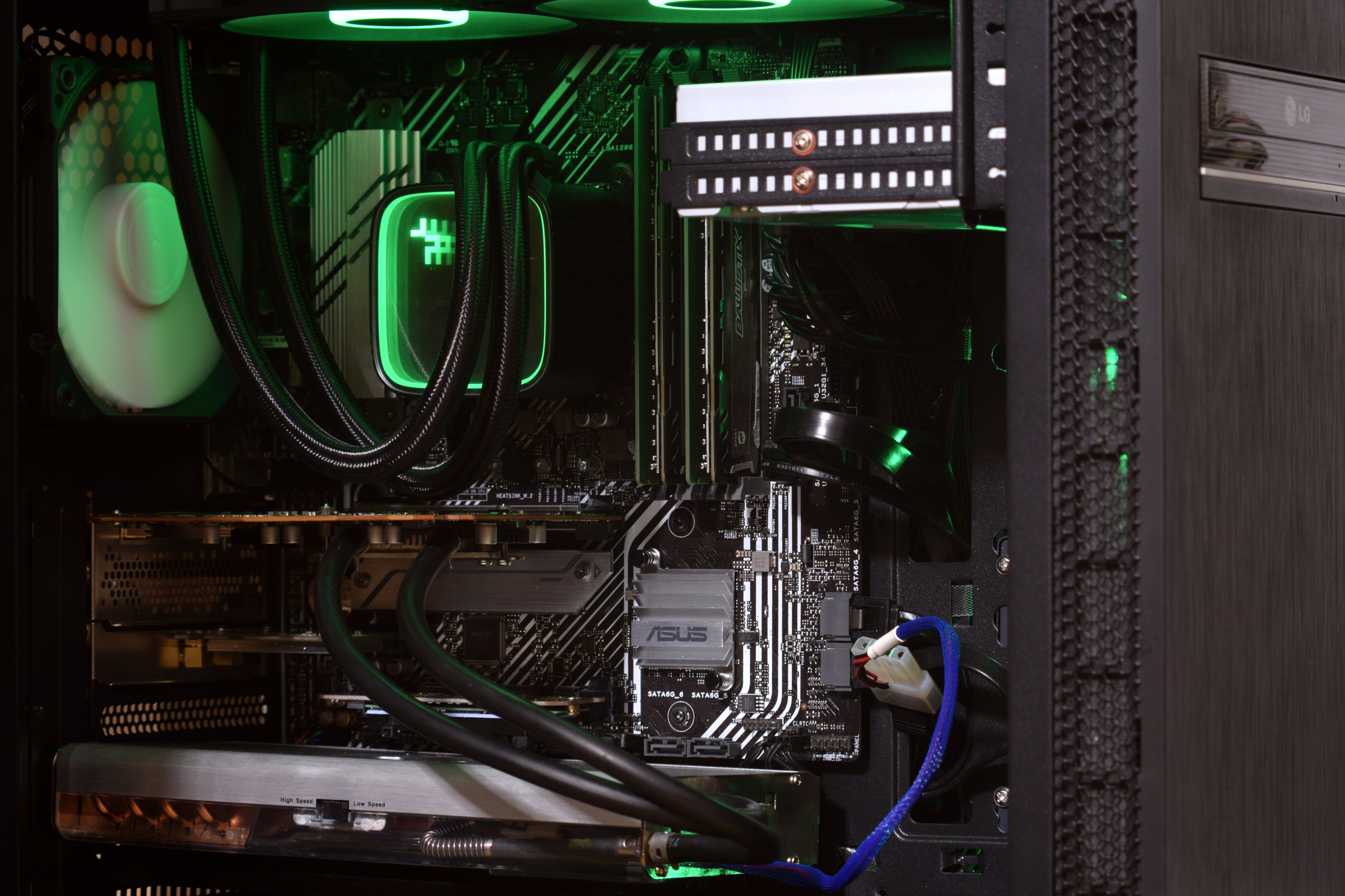 Thermaltake Tide Water 2005 (16-01).JPG