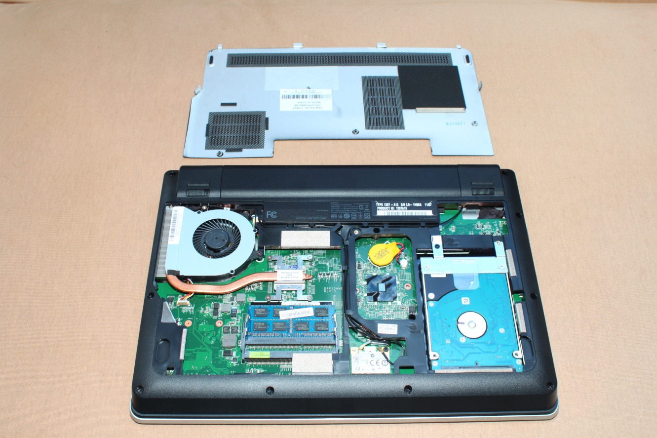 thinkpad_back_offen-jpg.248204