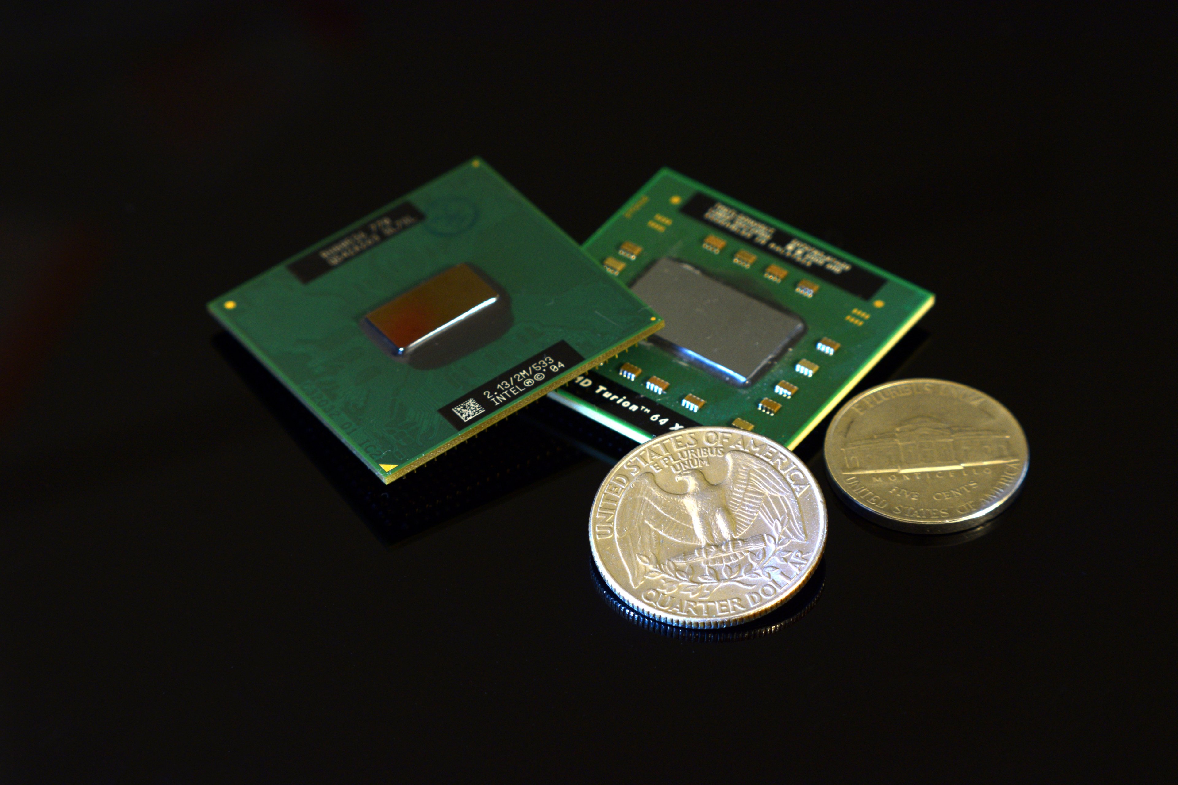 Turion plus intel Mobile (1-01).JPG