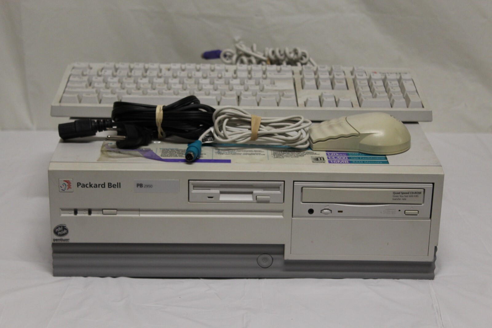 Vintage-Packard-Bell-PB2950-PC-Computer-Pentium-r-.jpg