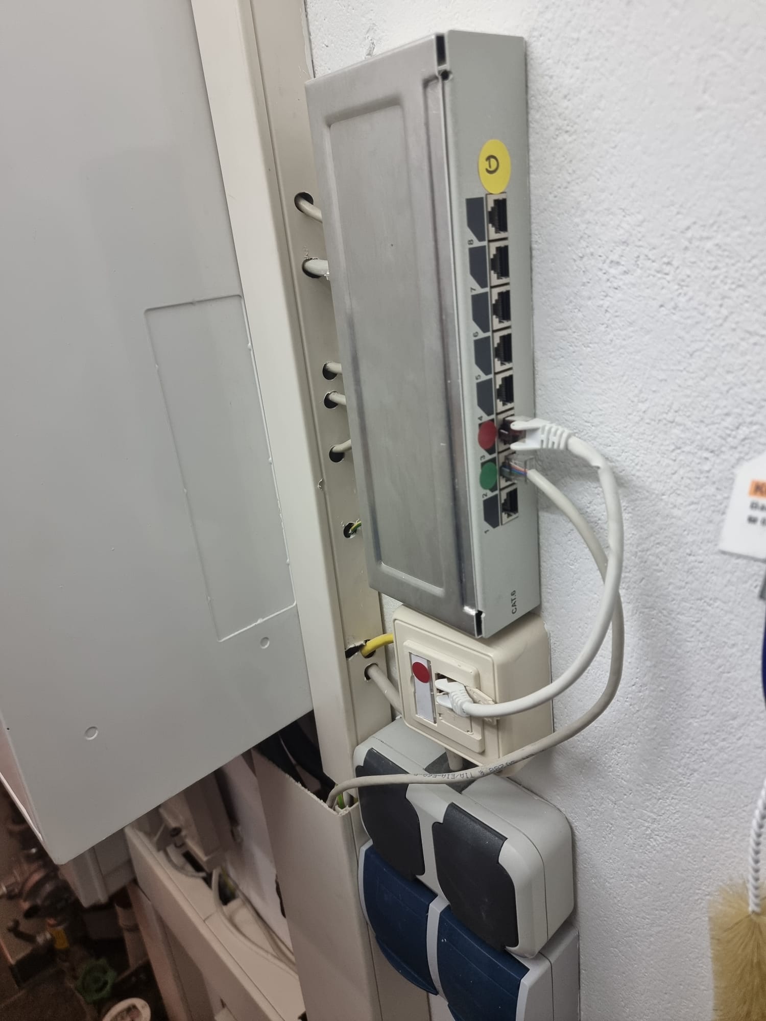 WhatsApp Image 2024-02-25 at 00.37.53 (1).jpeg