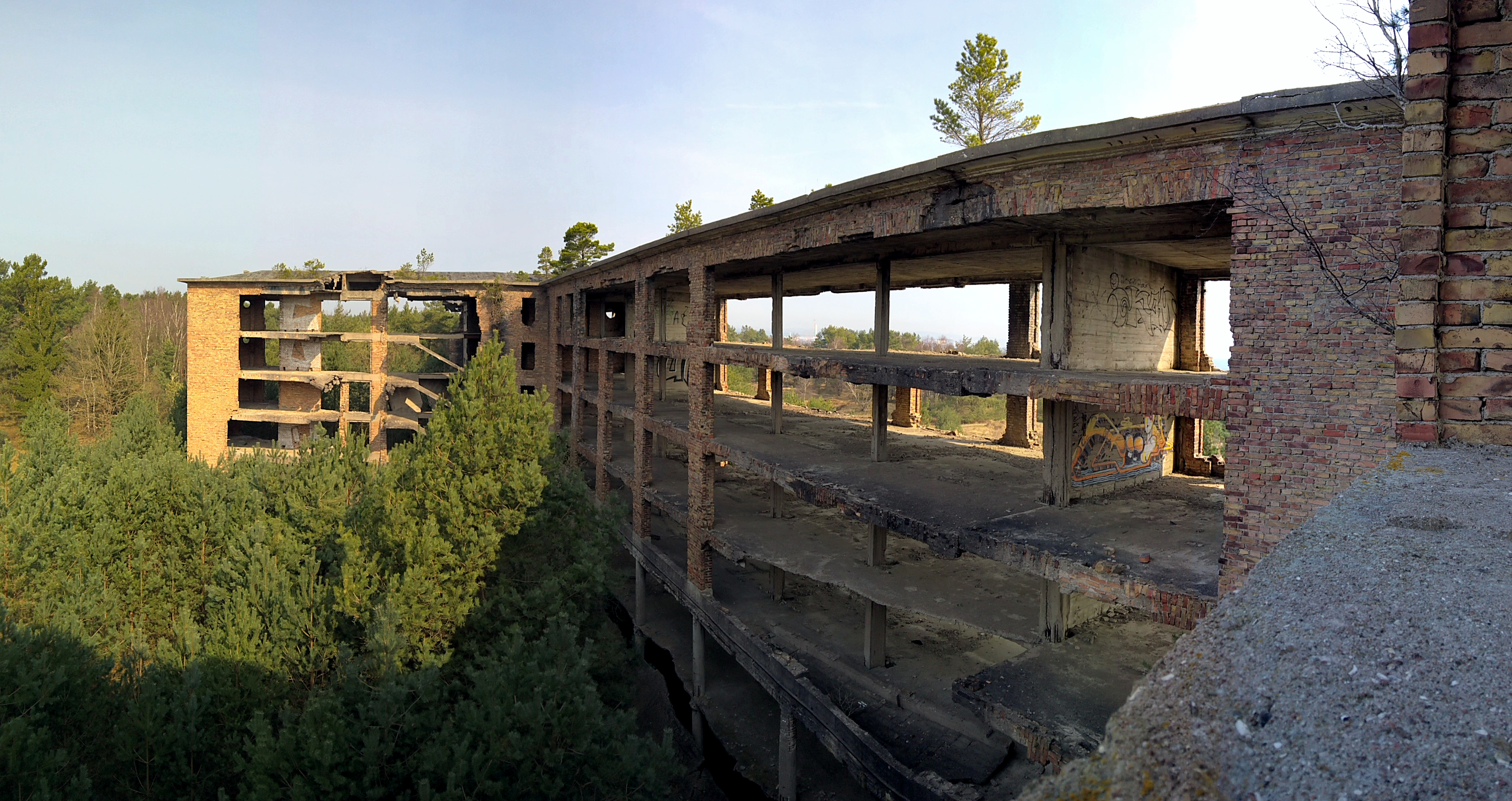 WP_20170401_11_14_50_Panorama -1.jpg