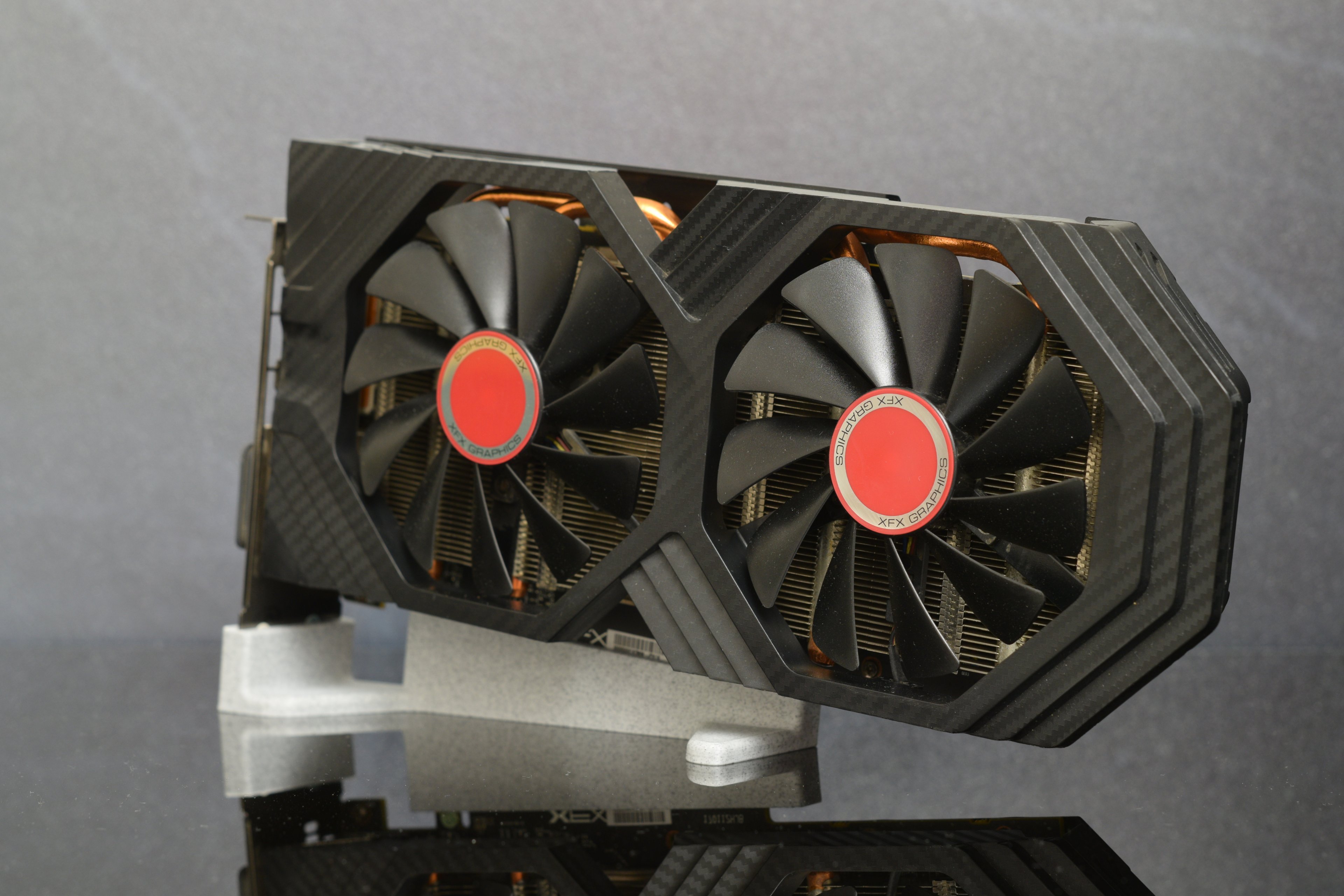 XFX RX 580 8GB XXX Polaris 30 (1).JPG